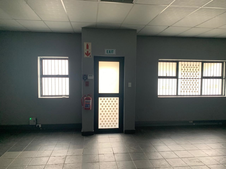 To Let Commercial Property for Rent in Durbanville Hills Western Cape